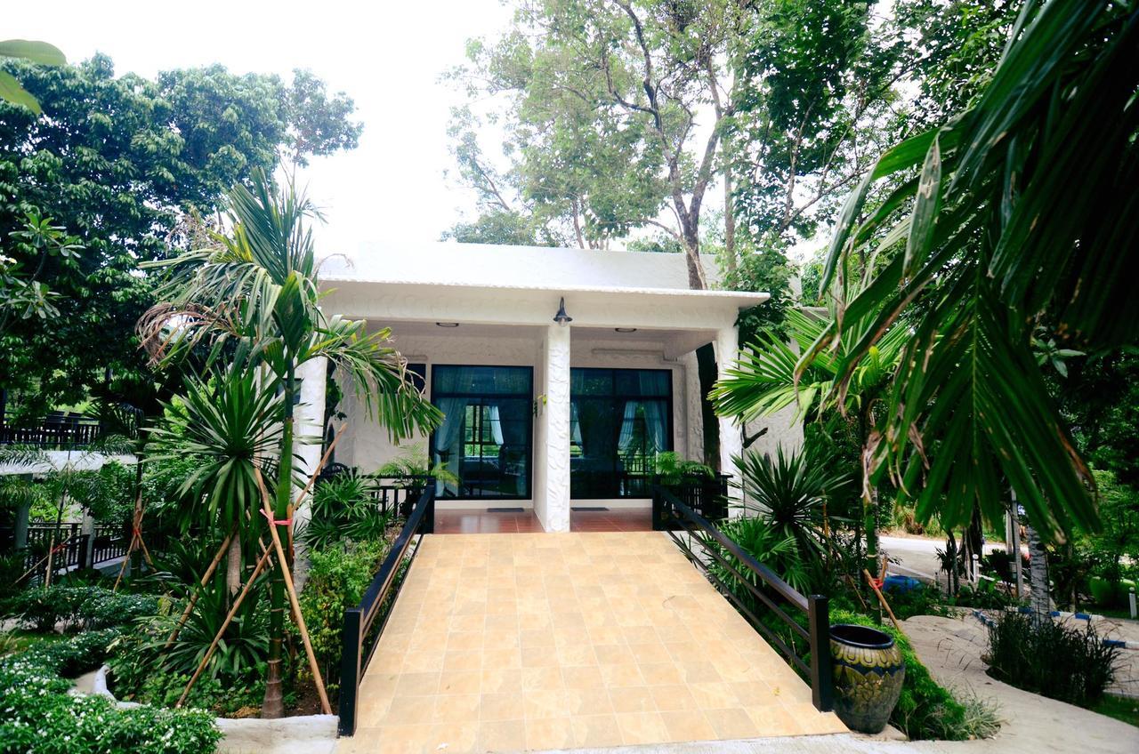 Silver Garden Resort Suan Phueng Dış mekan fotoğraf